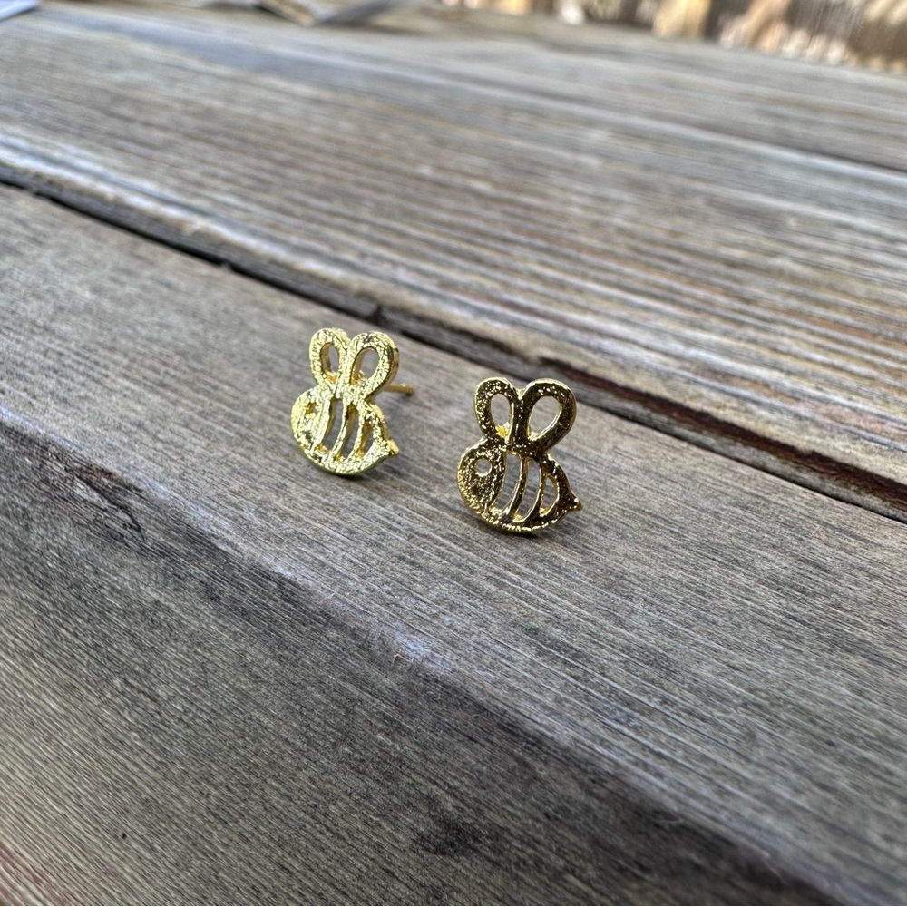 New Gold Brushed Buzy Bee Stud Earrings with Gift Bag
